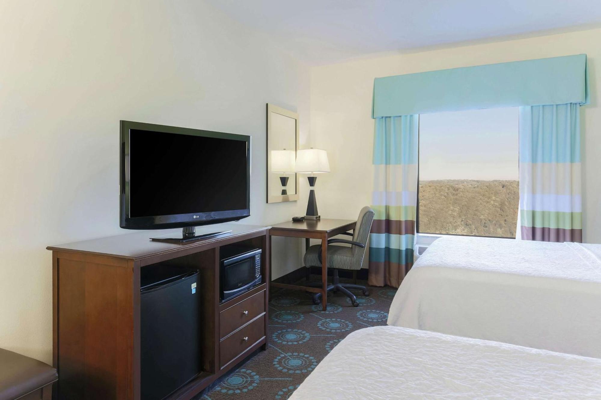 Hampton Inn & Suites Wheeling - The Highlands Triadelphia Dış mekan fotoğraf