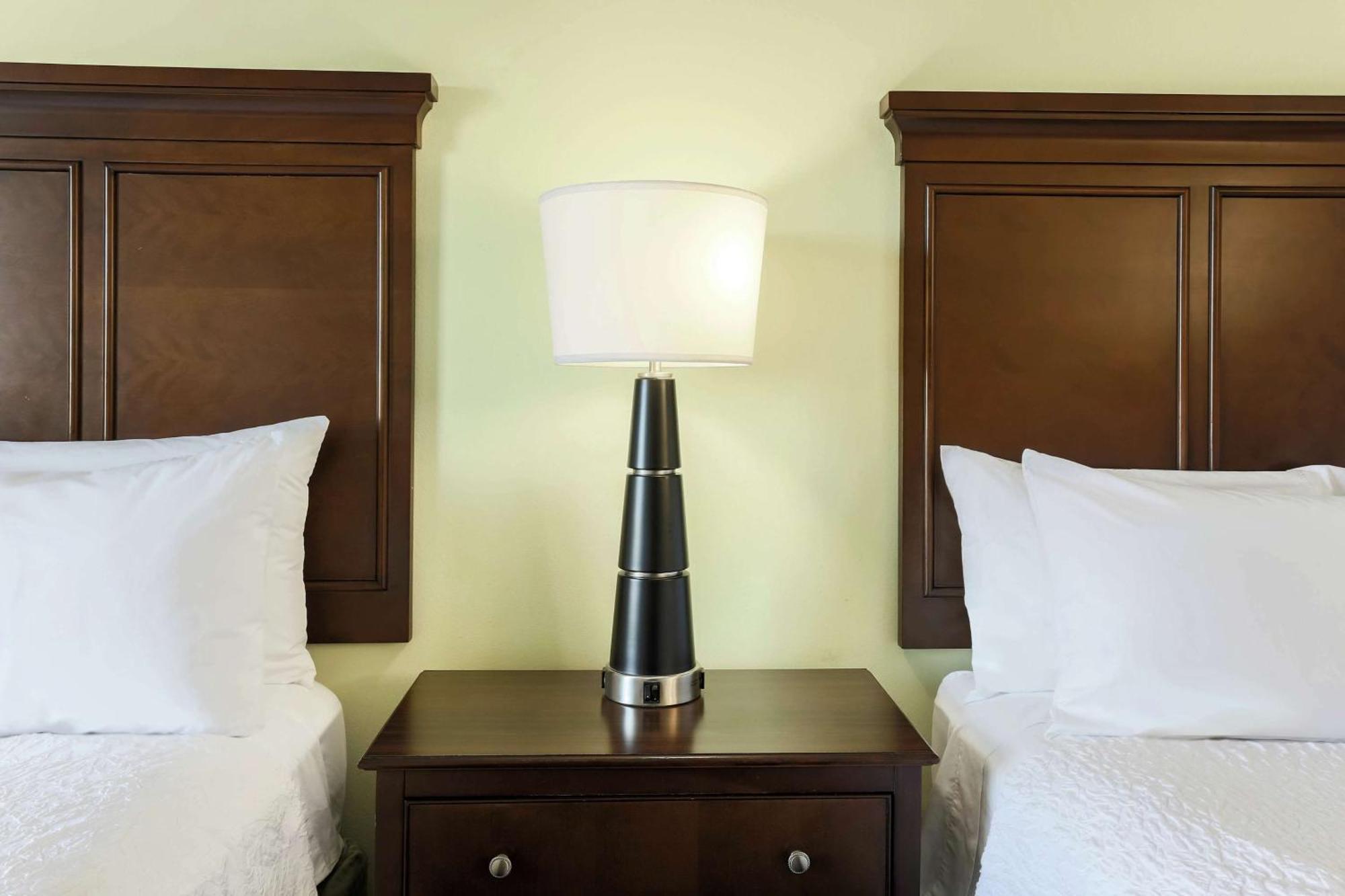 Hampton Inn & Suites Wheeling - The Highlands Triadelphia Dış mekan fotoğraf