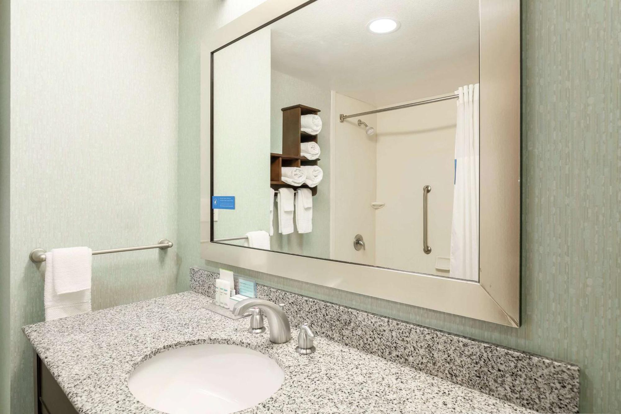 Hampton Inn & Suites Wheeling - The Highlands Triadelphia Dış mekan fotoğraf