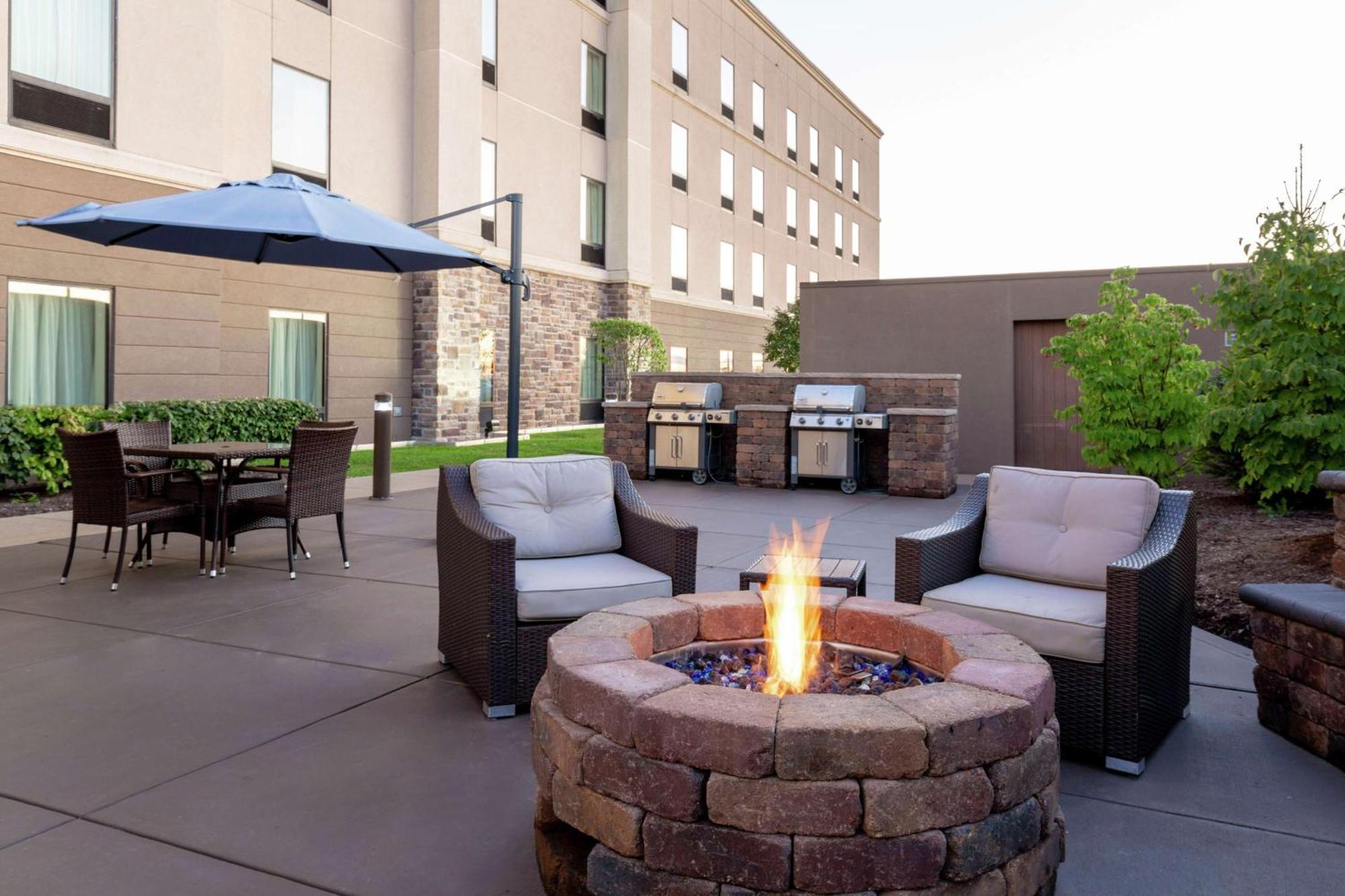Hampton Inn & Suites Wheeling - The Highlands Triadelphia Dış mekan fotoğraf